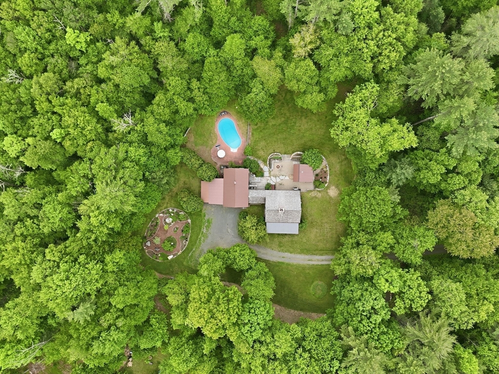 54 Meetinghouse Road Pelham, MA 01002 - Photo 3 of 42