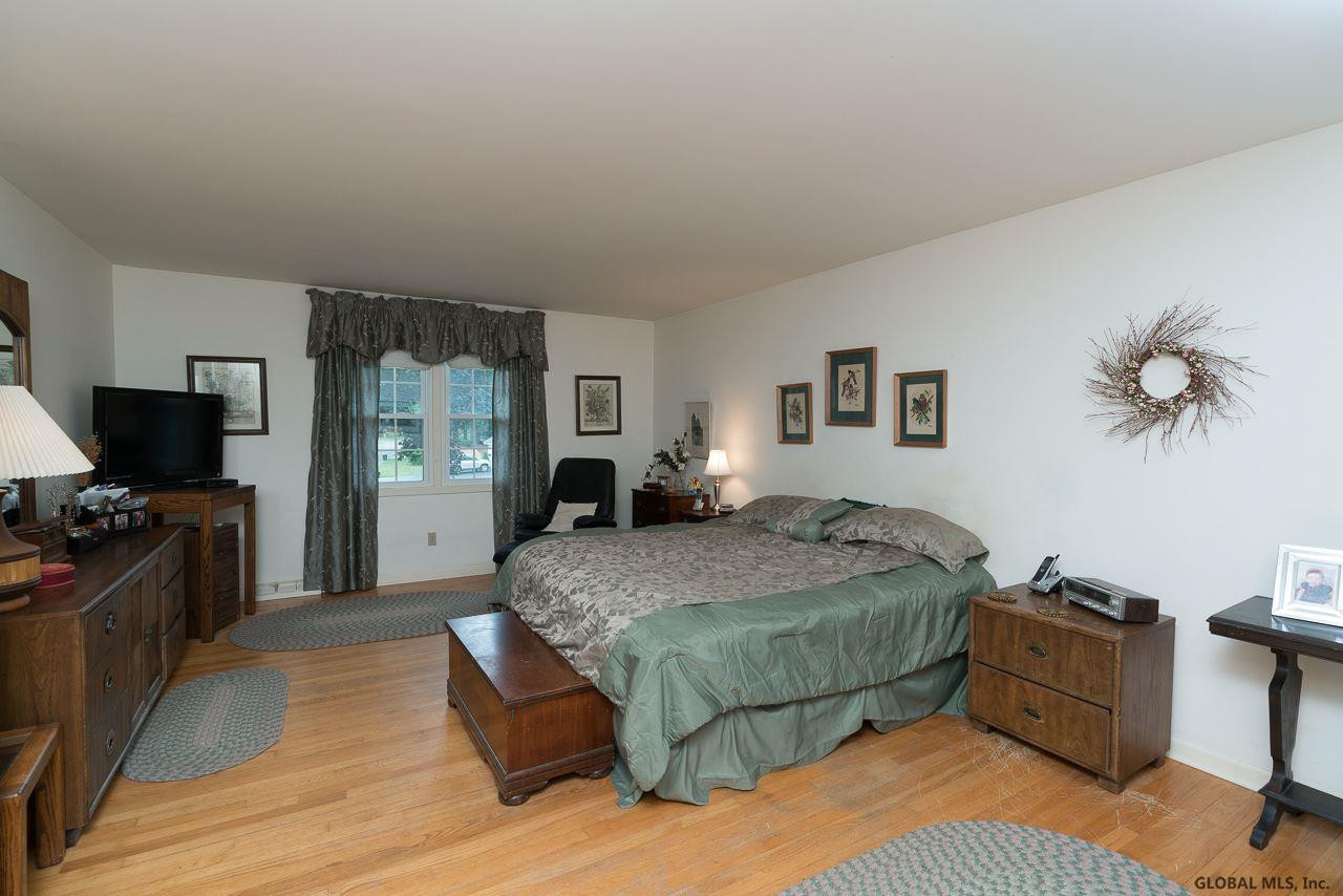 44 Huntersfield Road Bethlehem, NY 12054 - Photo 19 of 33 Photo 19