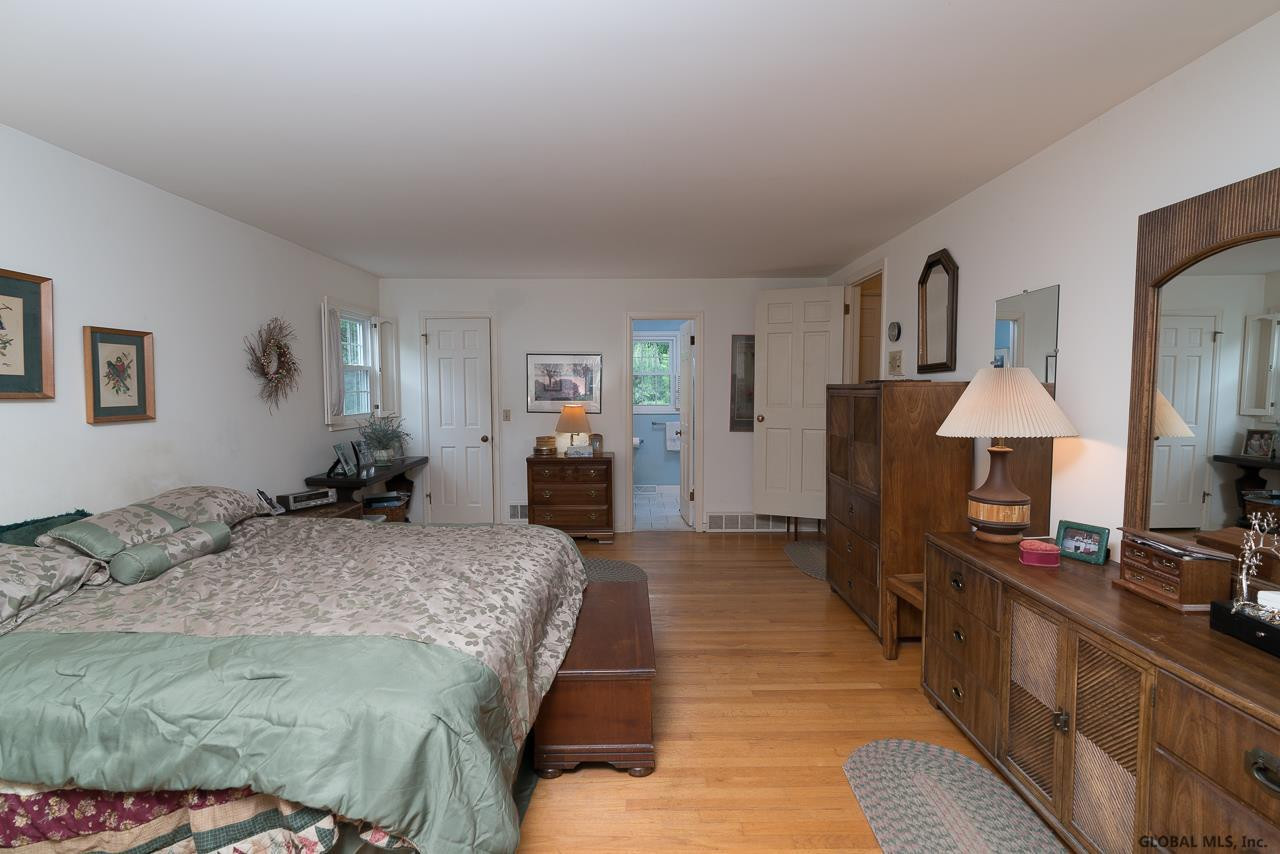 44 Huntersfield Road Bethlehem, NY 12054 - Photo 20 of 33 Photo 20