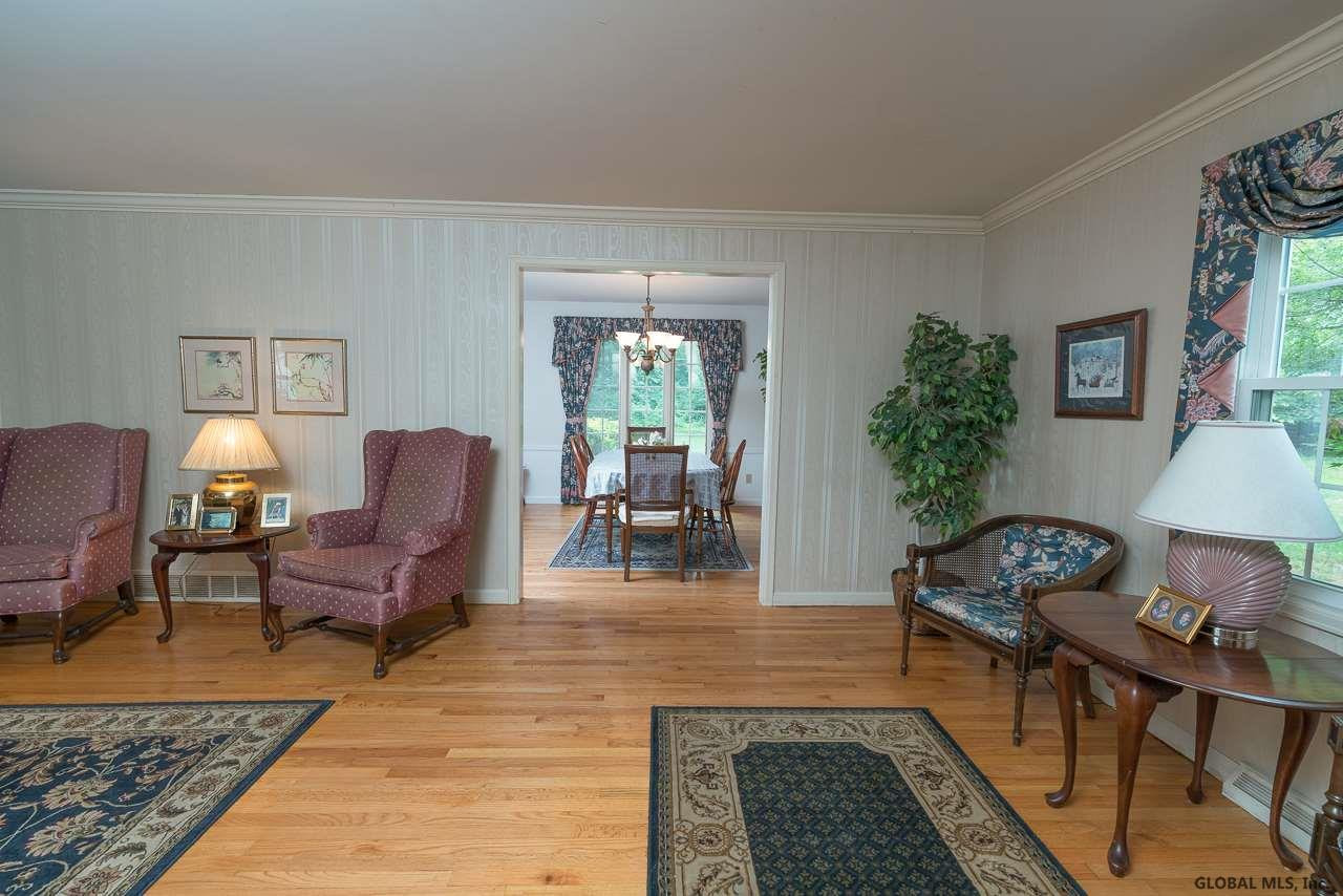 44 Huntersfield Road Bethlehem, NY 12054 - Photo 7 of 33 Photo 7