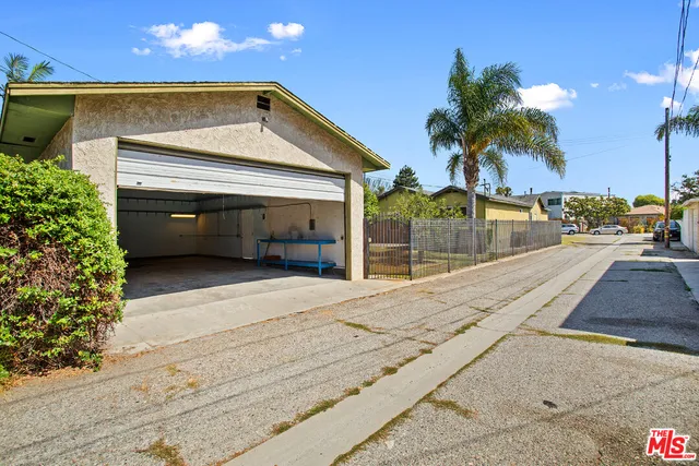 $2,290,000 | 4373 McConnell Boulevard, Los Angeles, CA 90066