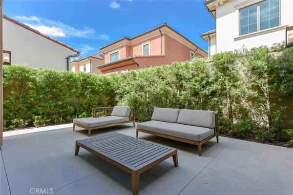 $6,750 | 121 Linda Vista, Irvine, CA 92618