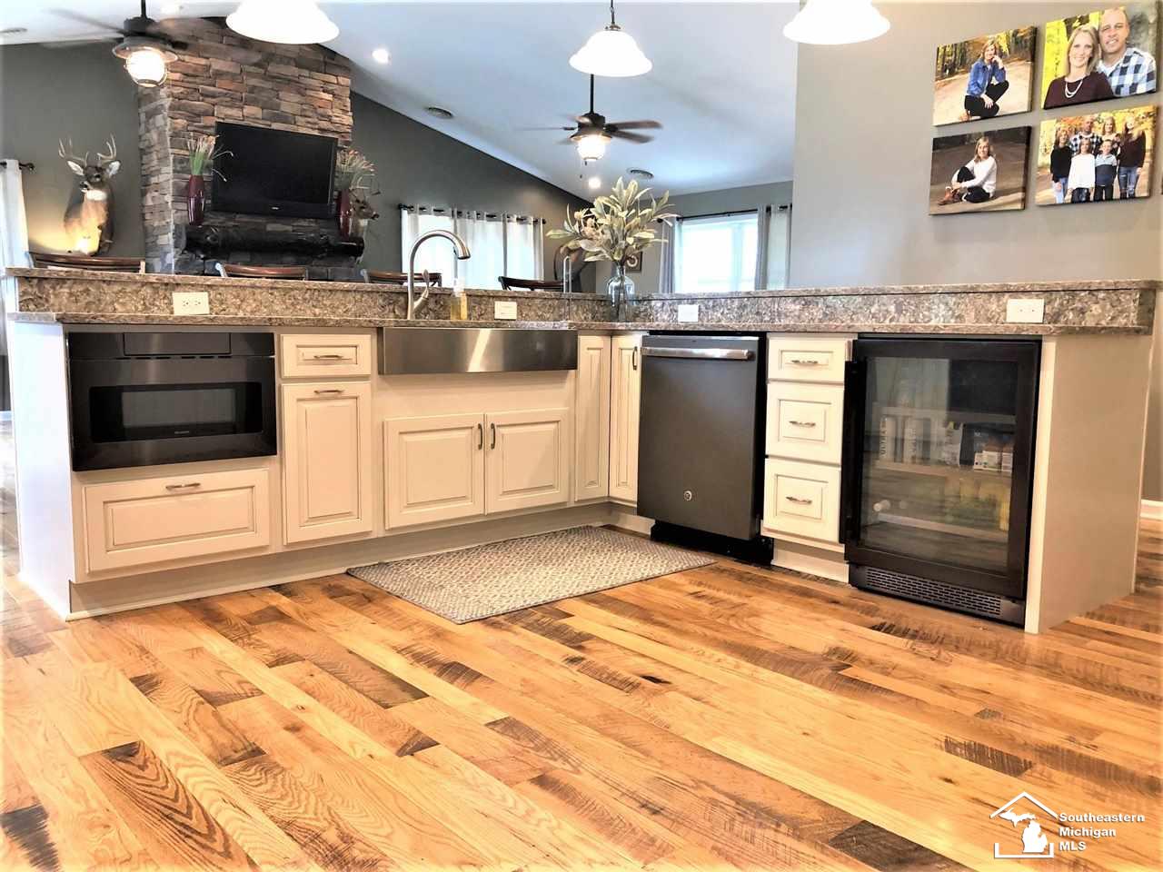10543 Centennial Road Britton, MI 49229 - Photo 15 of 34 50050252-14.JPG