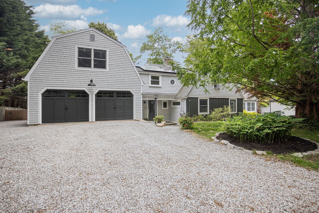 30 Standish Road Jamestown, RI 02835 - Photo 1 of 45