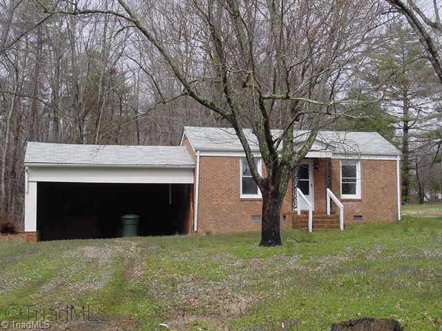 4801 Bladen Road Greensboro, NC 27405 - Photo 1 of 4 Exterior Front.