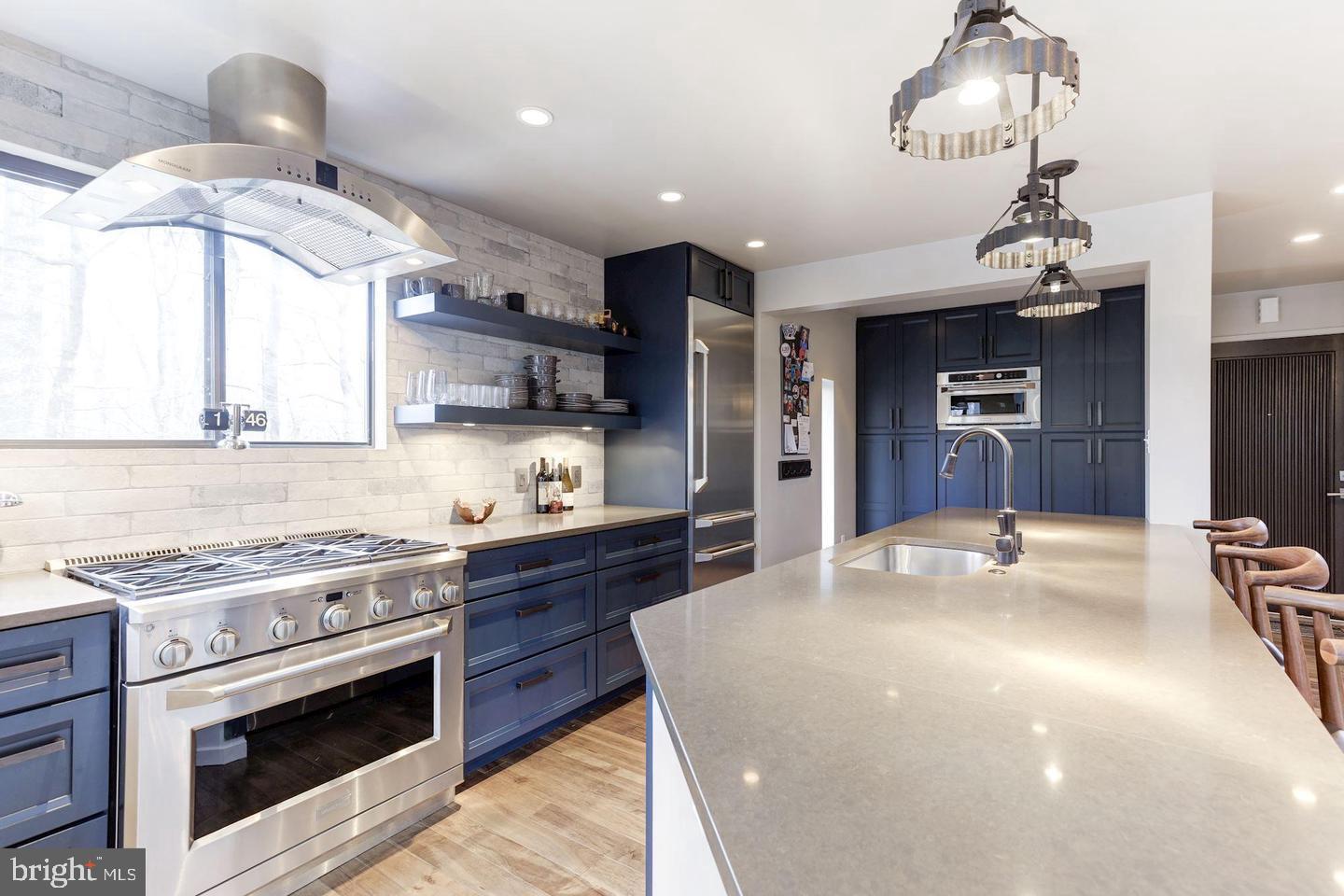11510 Turnbridge Lane Reston, VA 20194 - Photo 4 of 6 Gallery Image 4