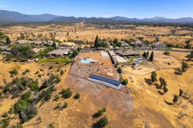 $197,500 | 832 Santa Cruz Drive, Redding, CA 96003