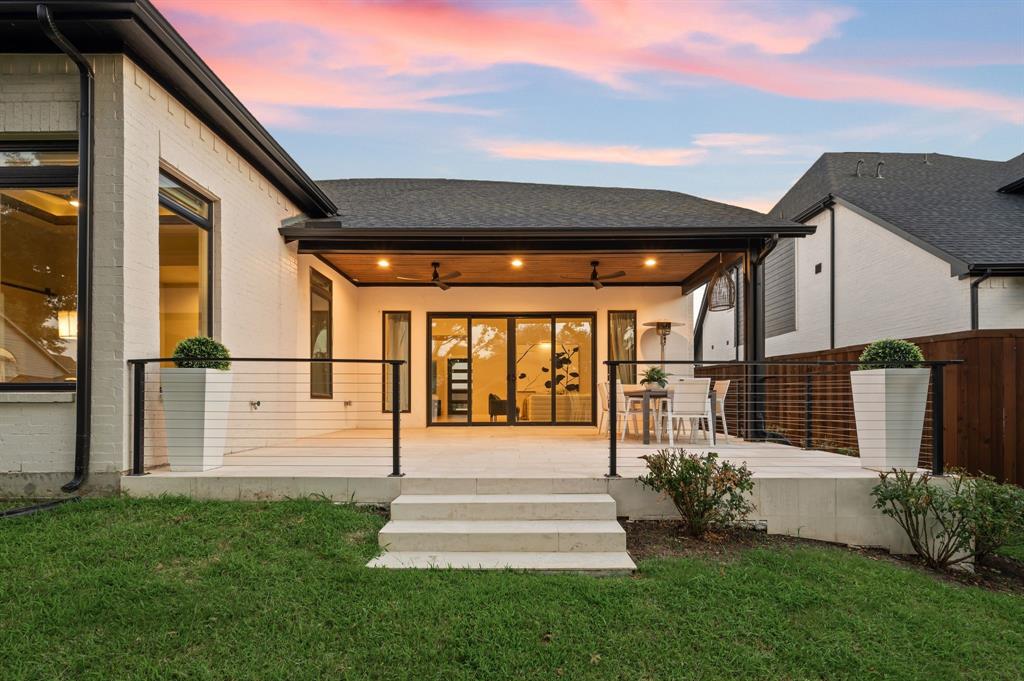 2092 Holt Way Grapevine, TX 76051 - Photo 38 of 40