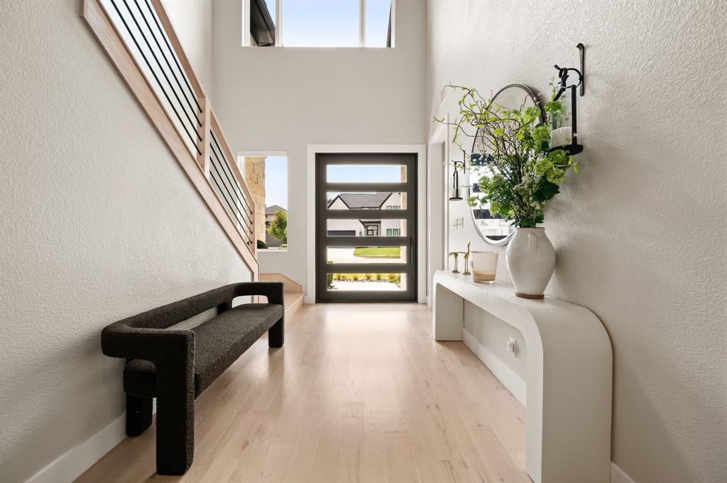 2092 Holt Way Grapevine, TX 76051 - Photo 8 of 40