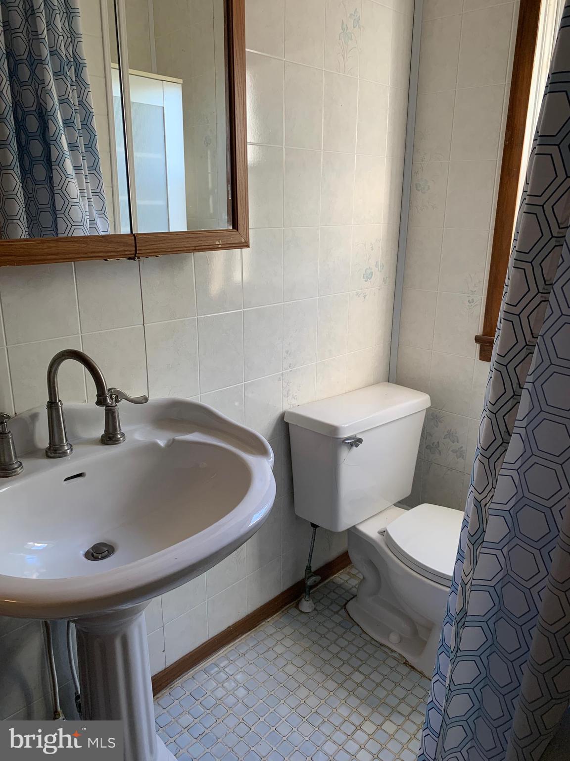 626 East Springfield Road Springfield, PA 19064 - Photo 12 of 19 Bathroom