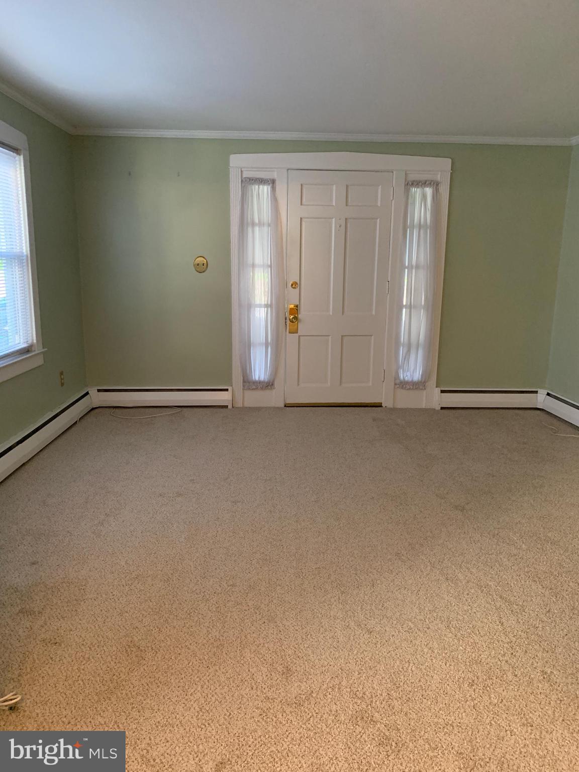 626 East Springfield Road Springfield, PA 19064 - Photo 6 of 19 Living room