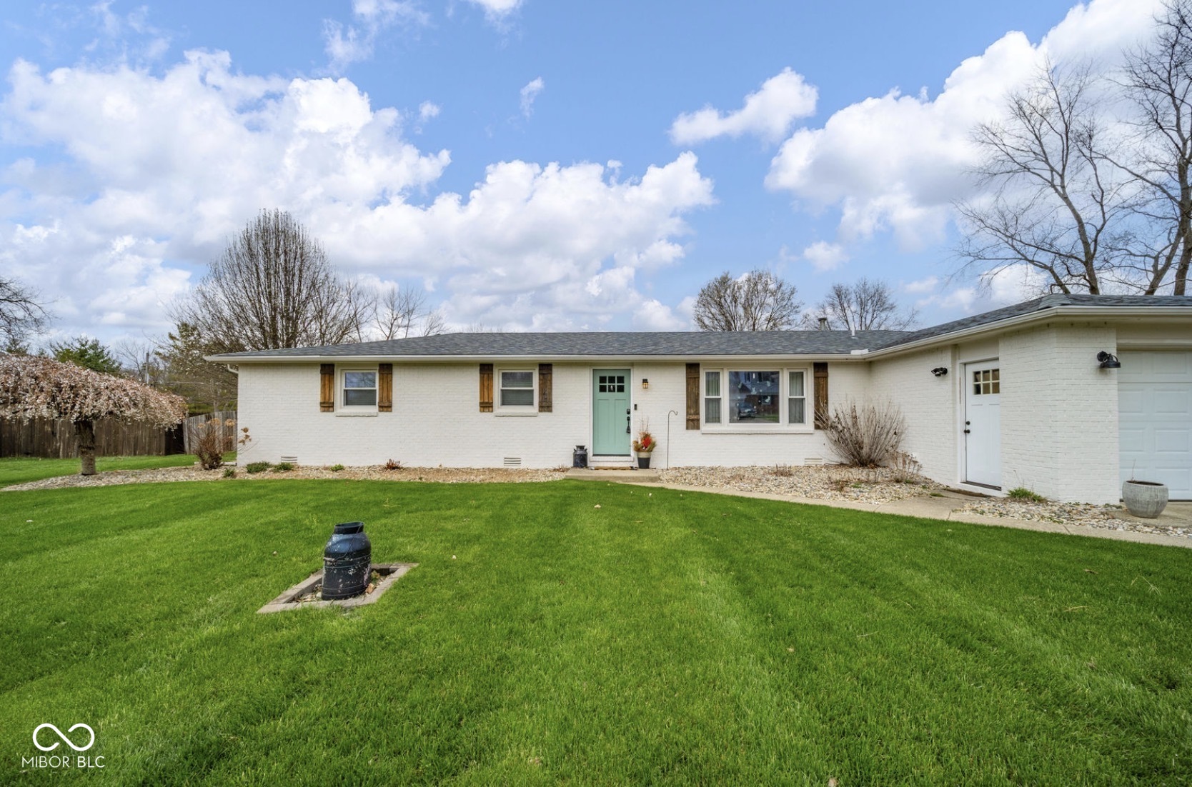 108 Ladino Lane Pendleton, IN 46064 - Photo 3 of 25