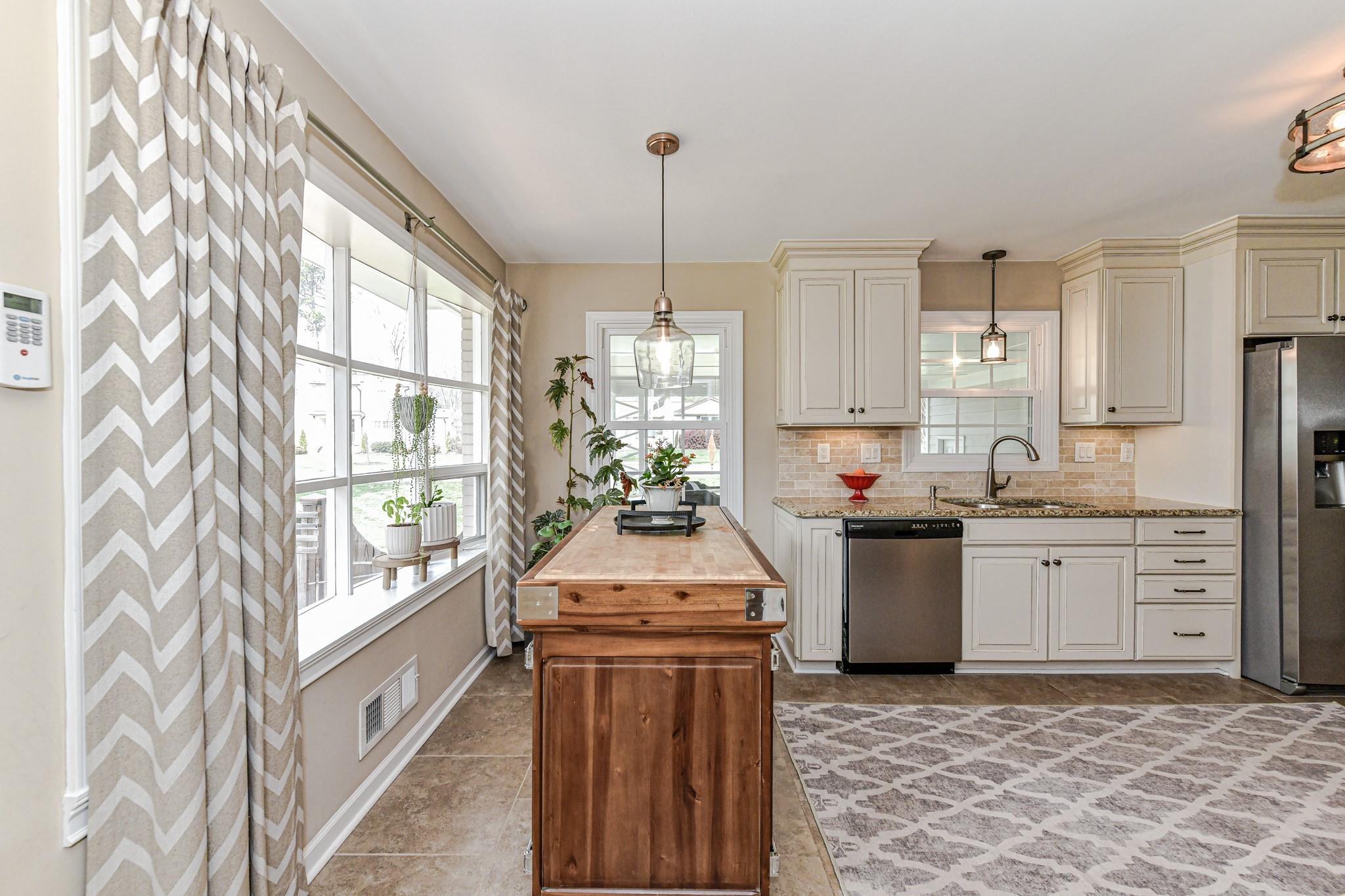 4600 Walker Road Charlotte, NC 28211 - Photo 11 of 33 Gallery Image 11