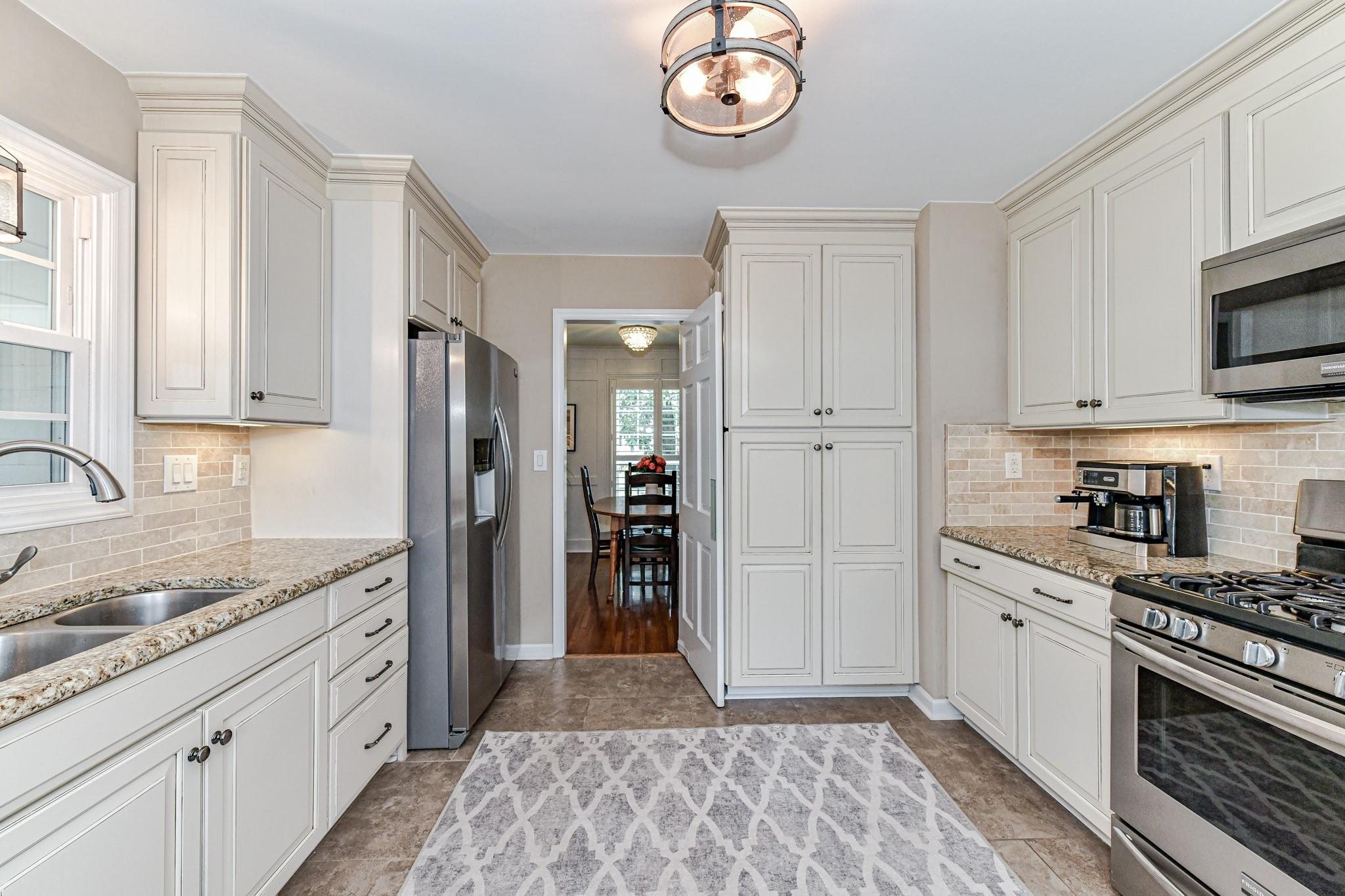 4600 Walker Road Charlotte, NC 28211 - Photo 12 of 33 Gallery Image 12