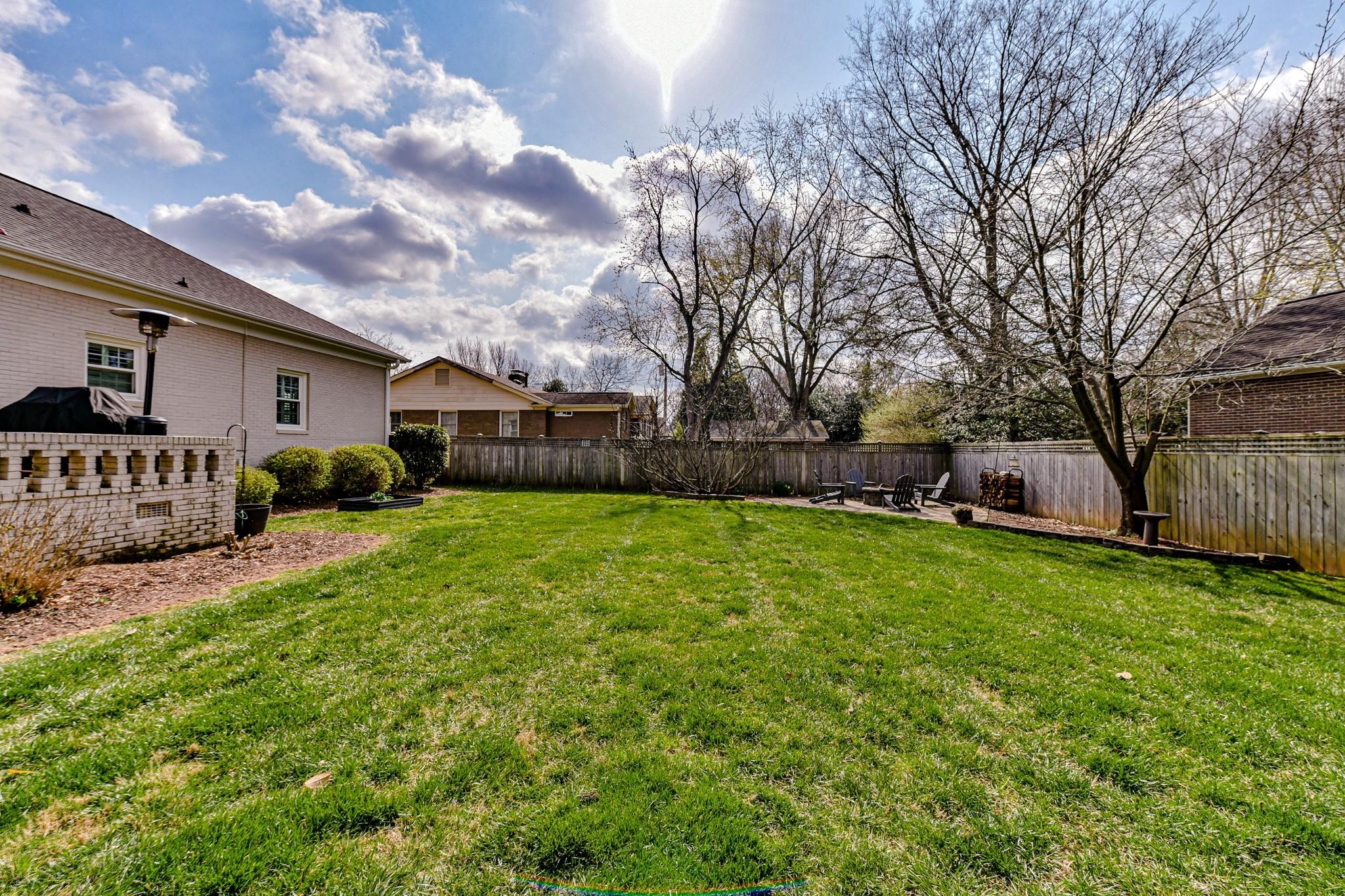 4600 Walker Road Charlotte, NC 28211 - Photo 28 of 33 Gallery Image 28