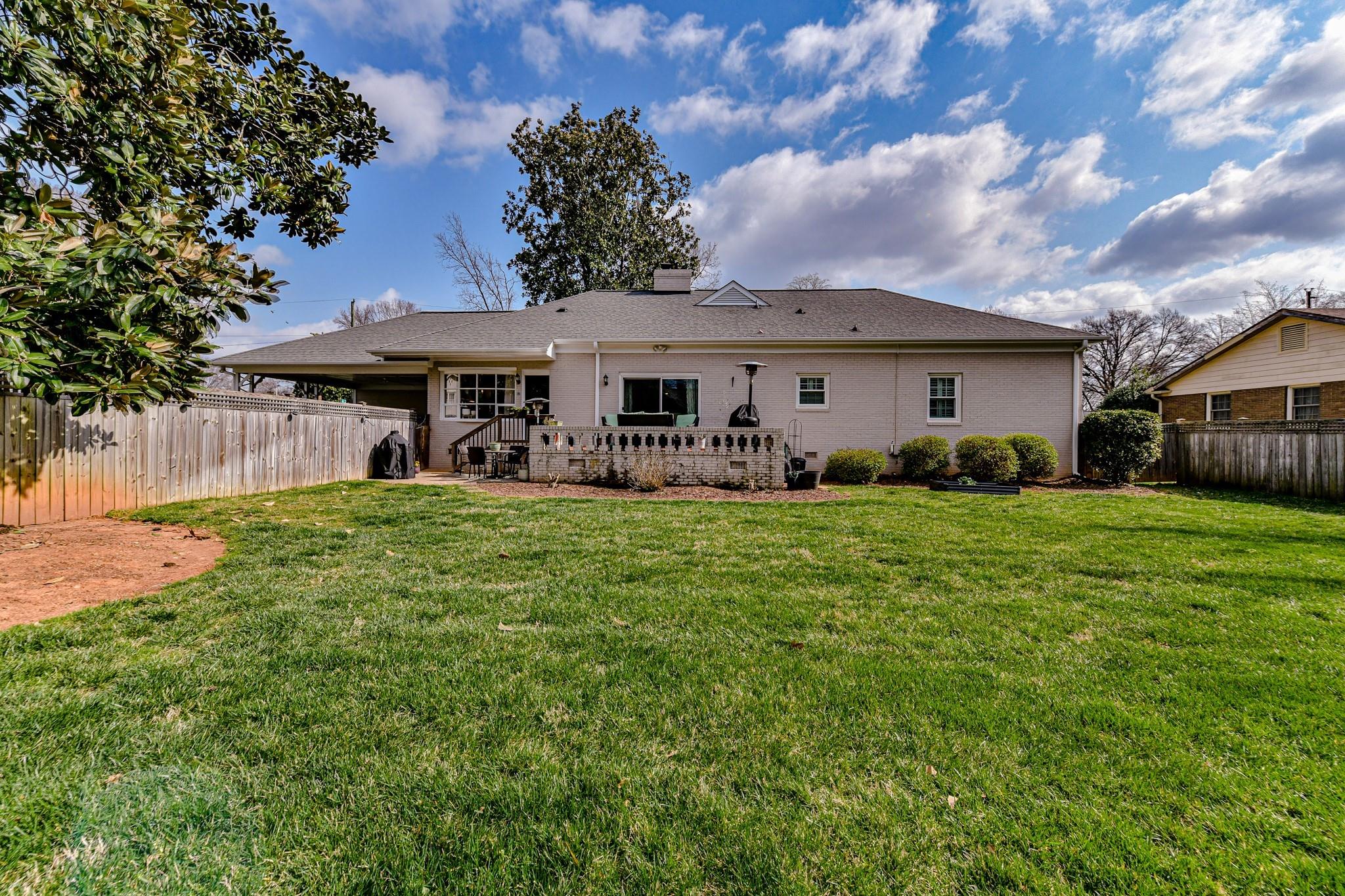 4600 Walker Road Charlotte, NC 28211 - Photo 32 of 33 Gallery Image 32