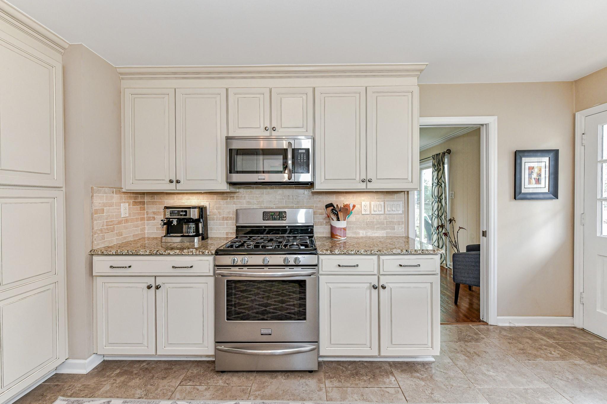 4600 Walker Road Charlotte, NC 28211 - Photo 10 of 33 Gallery Image 10