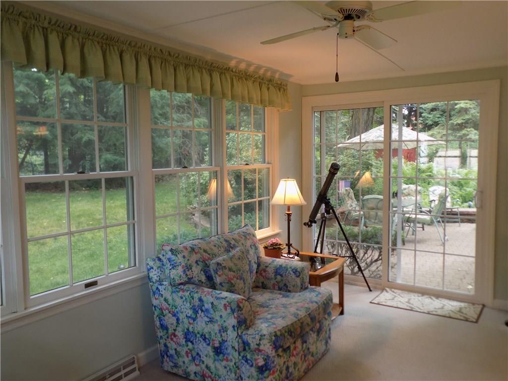 242 Rockingham Road Pittsburgh, PA 15238 - Photo 14 of 25 Gallery Image 14