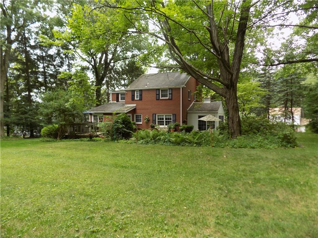242 Rockingham Road Pittsburgh, PA 15238 - Photo 3 of 25 Large corner lot at the end of the cul-de-sac provides plenty of privacy.