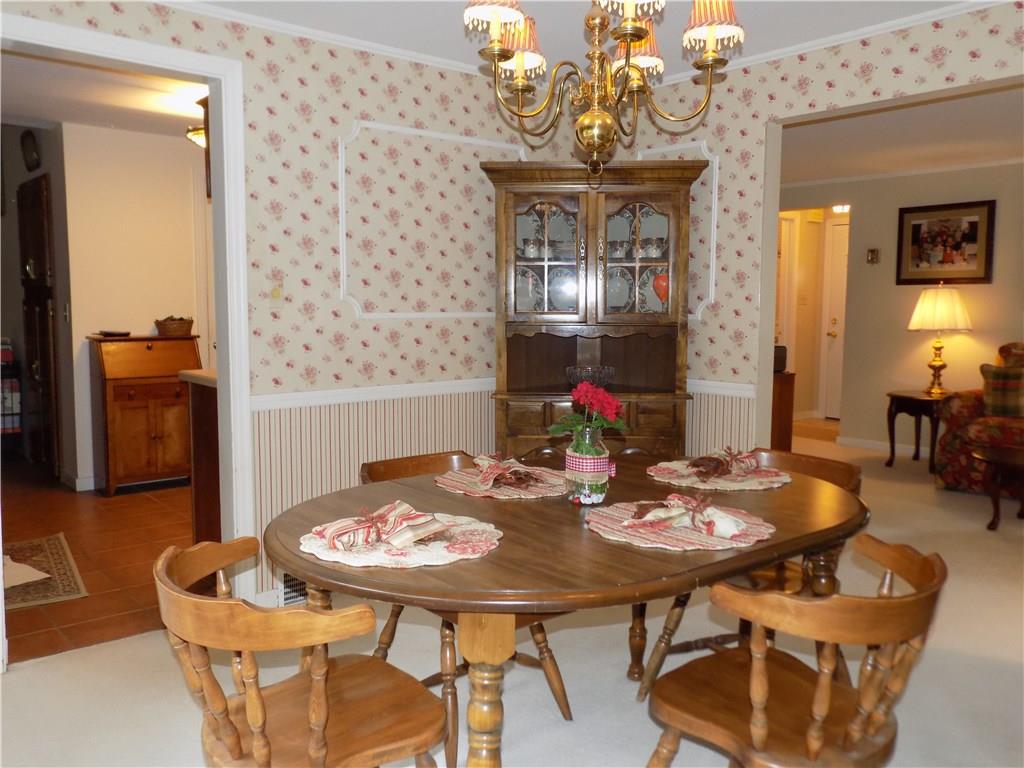 242 Rockingham Road Pittsburgh, PA 15238 - Photo 6 of 25 Gallery Image 6