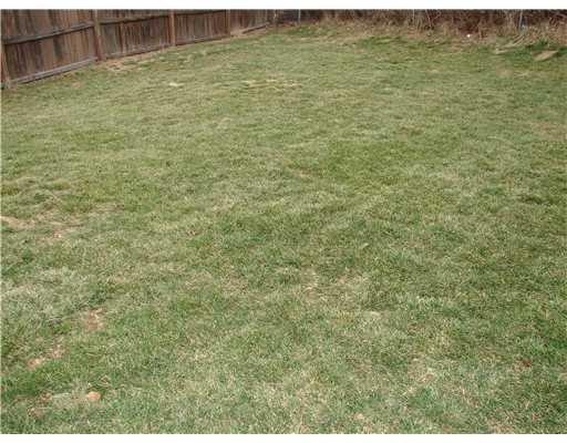 114 Rye Court McKees Rocks, PA 15136 - Photo 13 of 14 Yard/Garden.