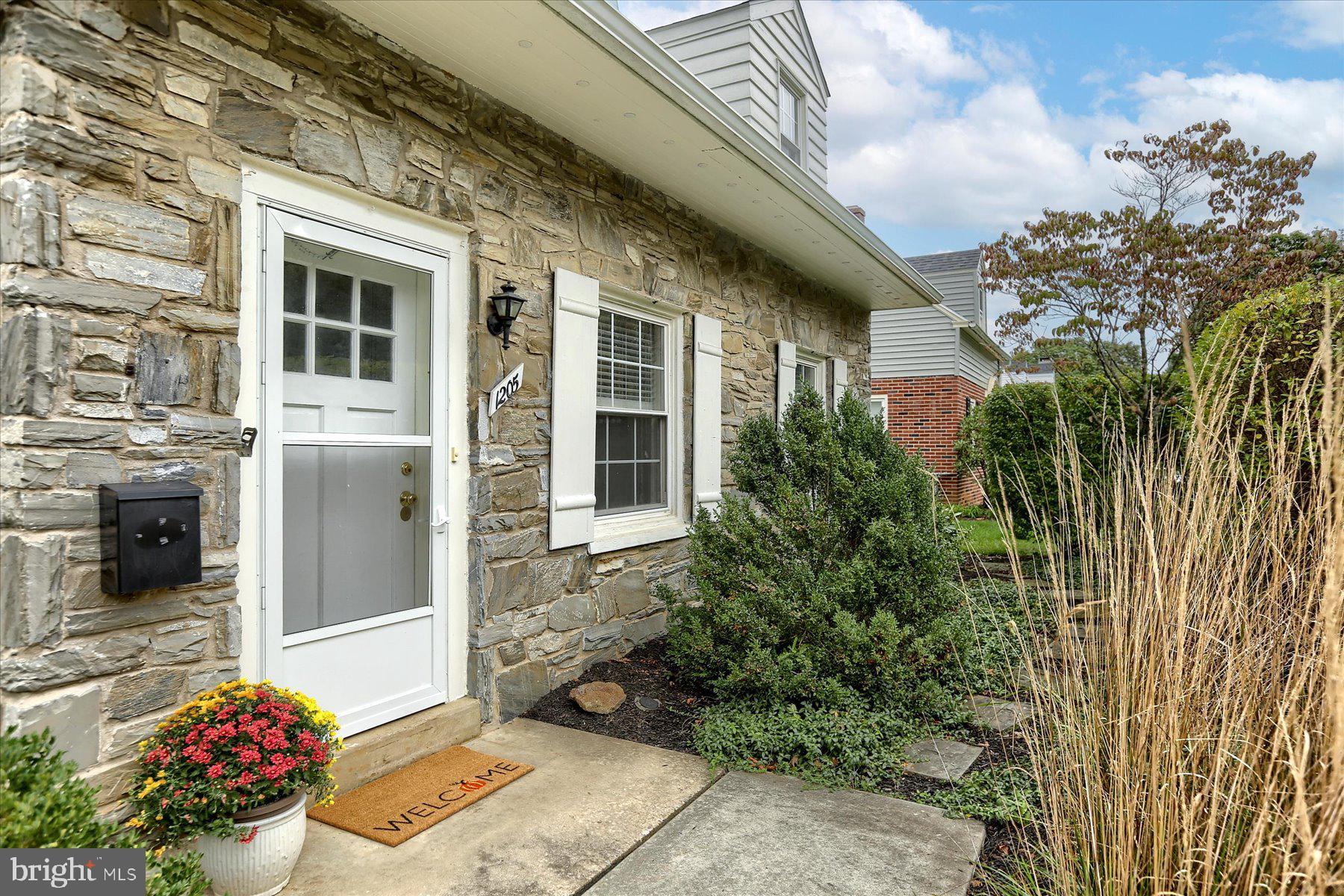 1205 Pleasure Road Lancaster, PA 17601 - Photo 4 of 28 Gallery Image 4