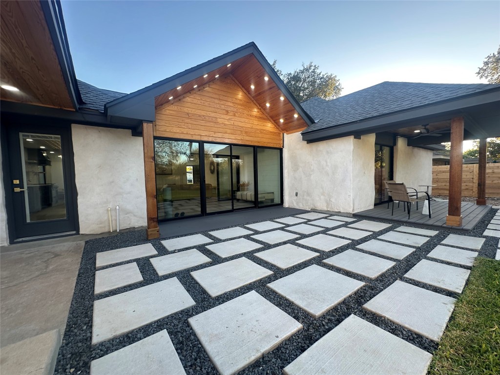 4910 Woodcreek Road Austin, TX 78749 - Photo 34 of 40