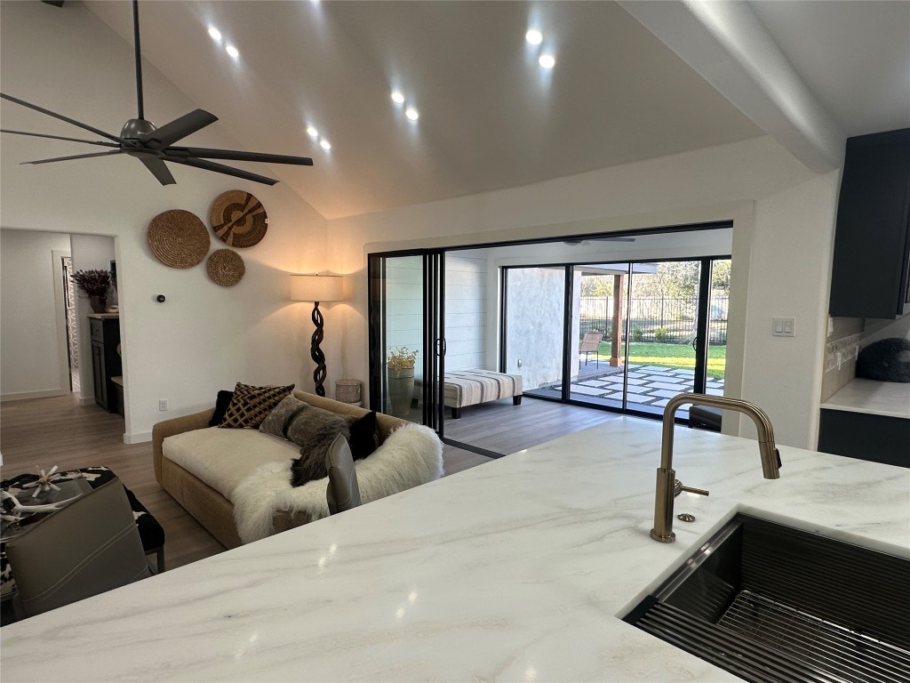 4910 Woodcreek Road Austin, TX 78749 - Photo 5 of 40