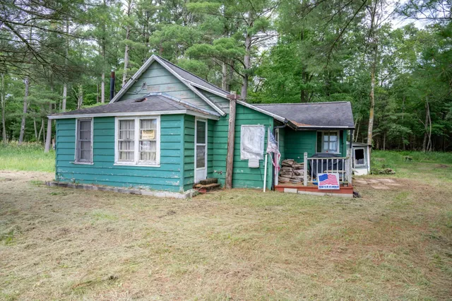 $129,000 | N8276 5th Avenue, Camp Douglas, WI 54618