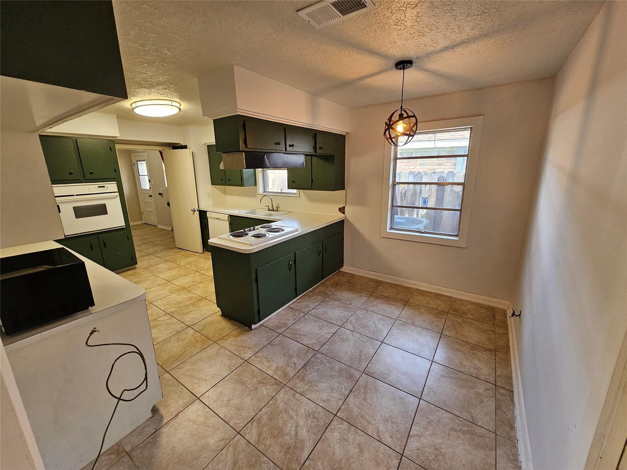 2126 Possum Creek Road Houston, TX 77017 - Photo 14 of 18 Gallery Image 14