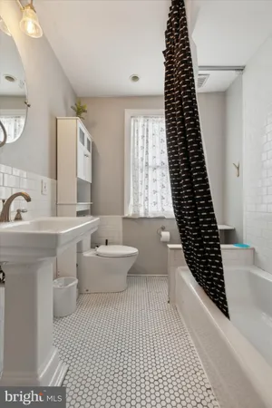 $3,000 | 36 South Cricket Terrace, Ardmore, PA 19003