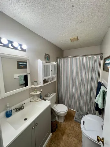 $1,275 | 821 Barringer Drive, Unit A, Raleigh, NC 27606