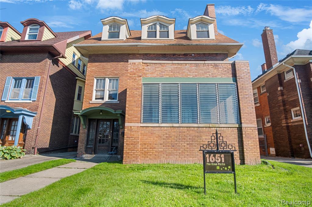 1651 Atkinson Street, Unit 3 Detroit, MI 48206 - Photo 1 of 11