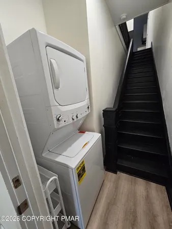 $1,800 | 110 Analomink Street, Unit 2, East Stroudsburg, PA 18301