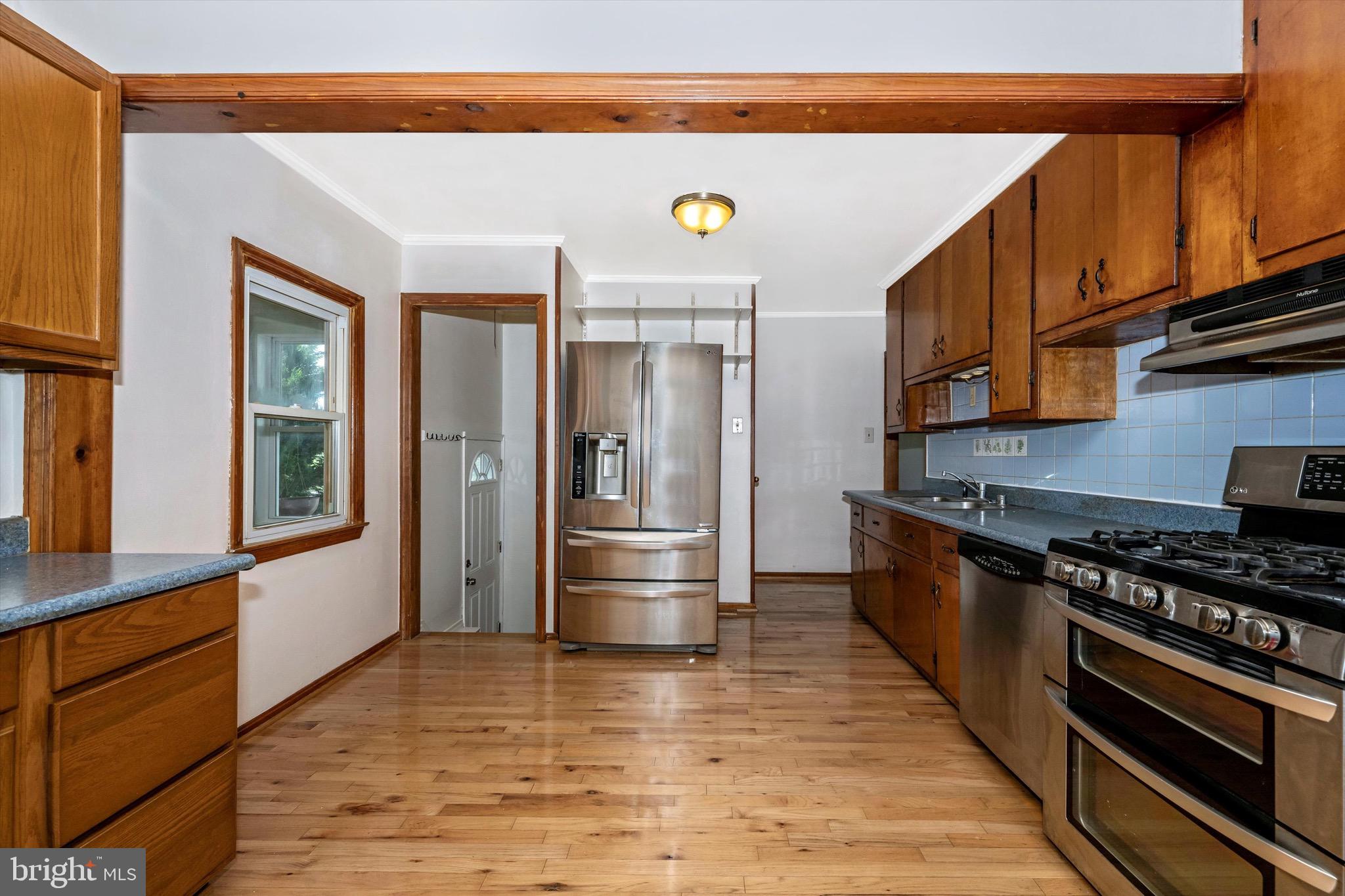 11805 Goodloe Road Silver Spring, MD 20906 - Photo 11 of 57