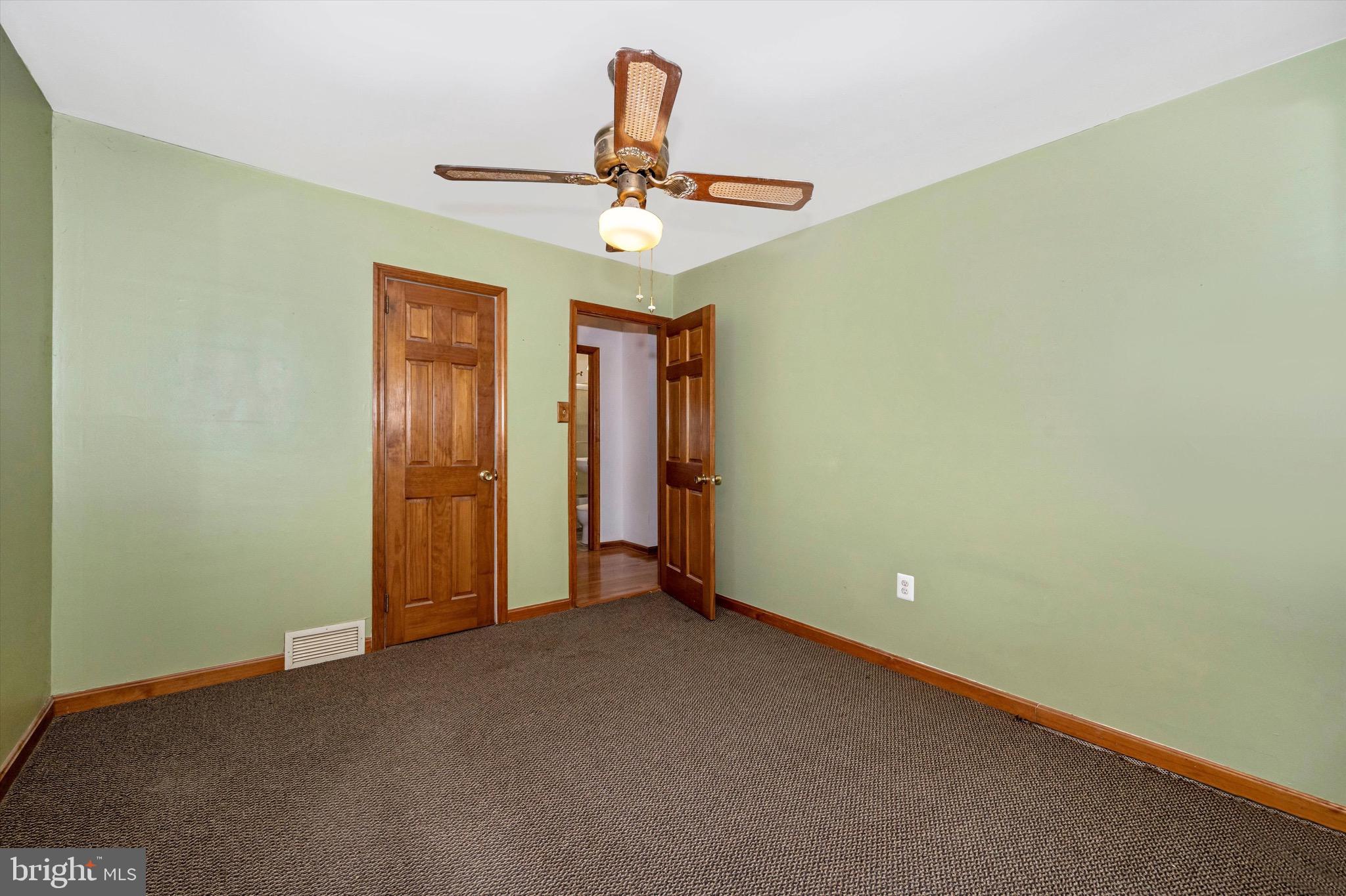11805 Goodloe Road Silver Spring, MD 20906 - Photo 24 of 57