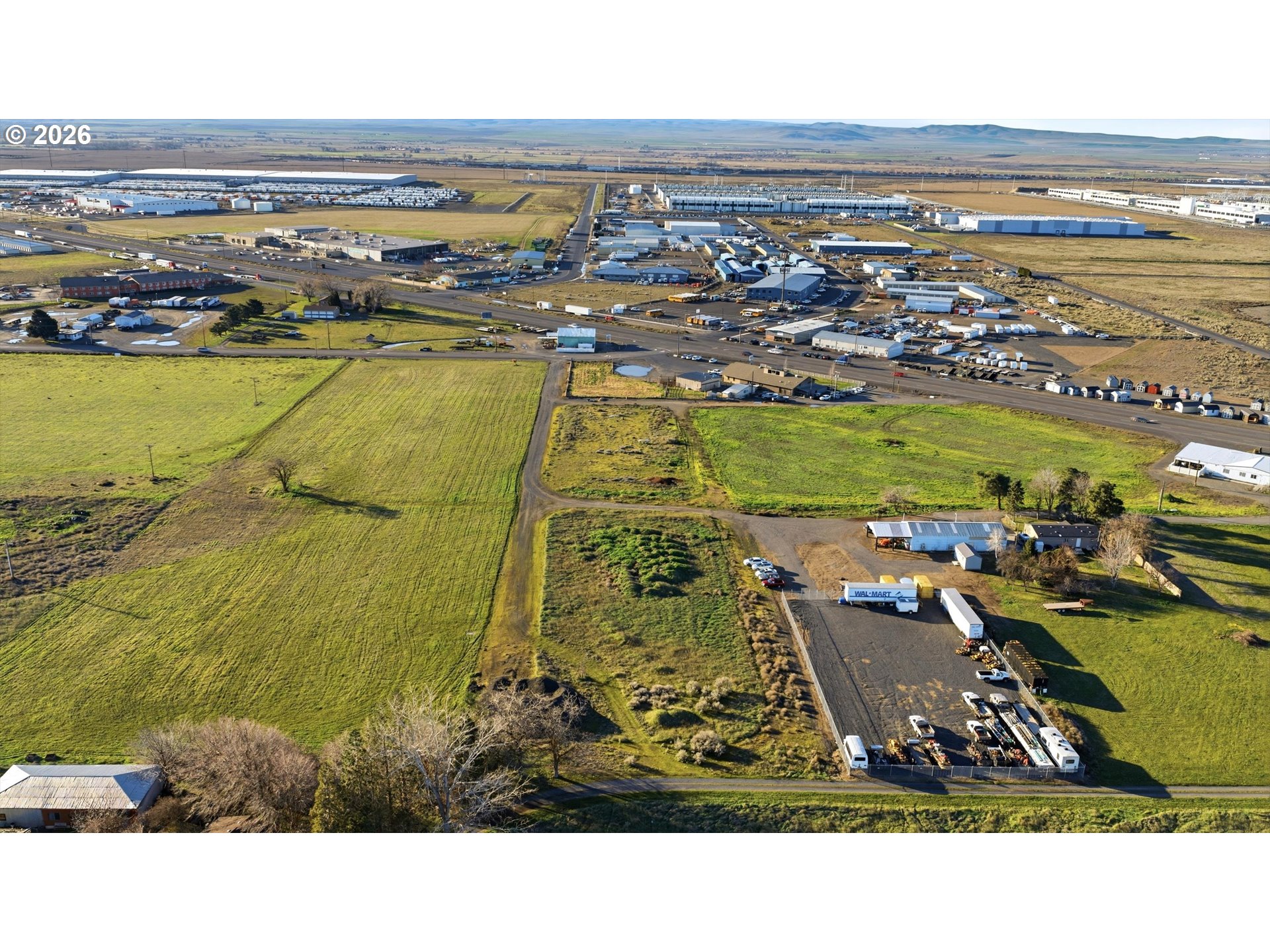 East Airport Road Hermiston, OR 97838 - Photo 6 of 7 a view of a city