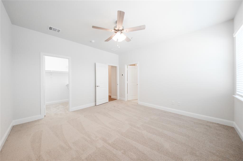 7929 Sunset Boulevard Rowlett, TX 75088 - Photo 11 of 34 Primary Bedroom