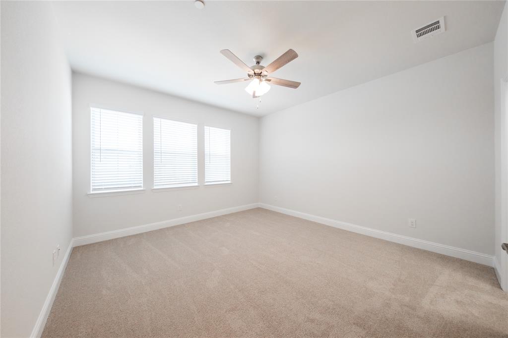 7929 Sunset Boulevard Rowlett, TX 75088 - Photo 9 of 34 Primary Bedroom