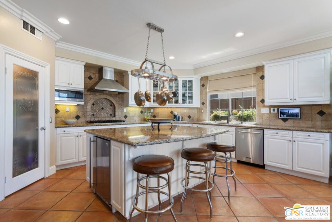 45211 Willowick Street Temecula, CA 92592 - Photo 17 of 69