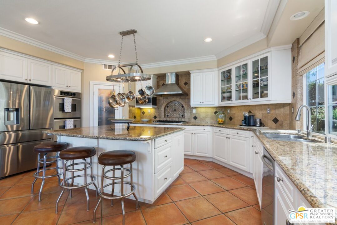 45211 Willowick Street Temecula, CA 92592 - Photo 18 of 69