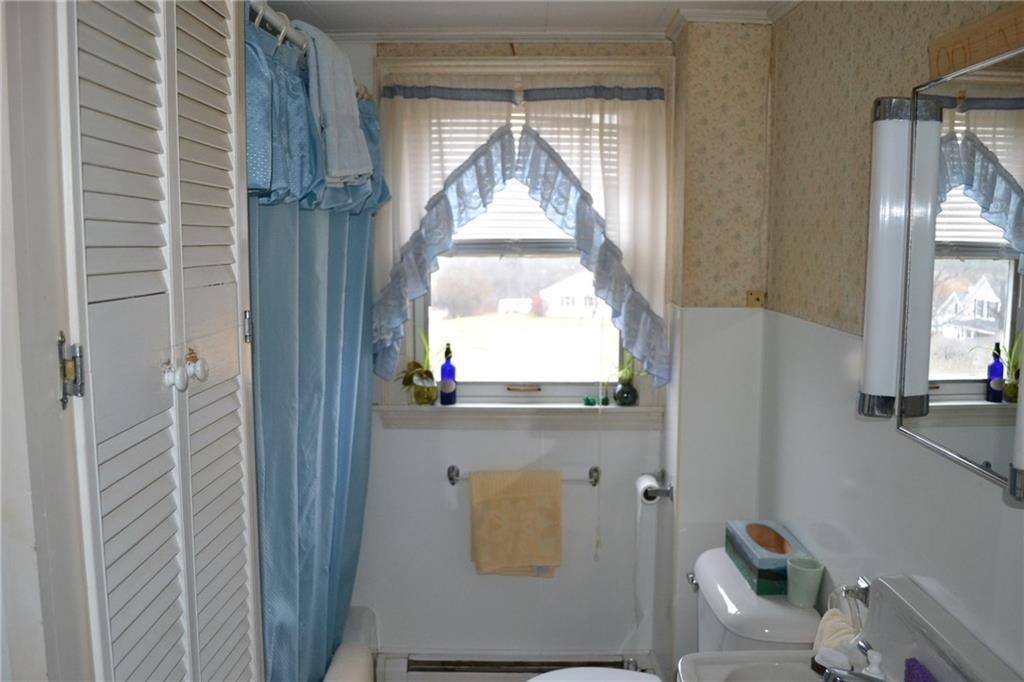 2 West Old County Road Newcastle, ME 04553 - Photo 14 of 28 Master Bedroom Bath