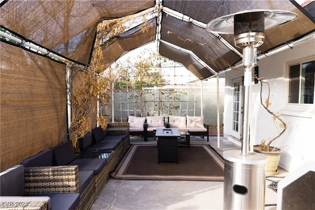 $2,800 | 3151 Camel Back Drive, Las Vegas, NV 89169