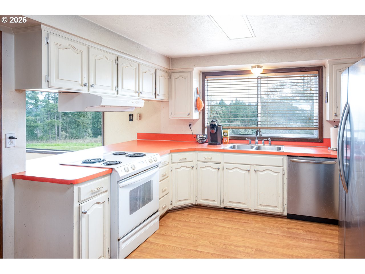 31514 Berlin Road Lebanon, OR 97355 - Photo 15 of 47 Kitchen