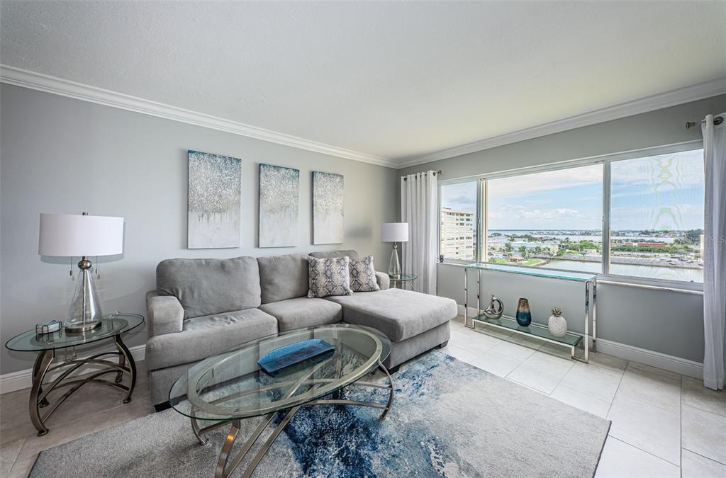 4775 Cove Circle, Unit 904 St. Petersburg, FL 33708 - Photo 16 of 50