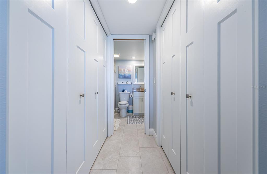 4775 Cove Circle, Unit 904 St. Petersburg, FL 33708 - Photo 22 of 50