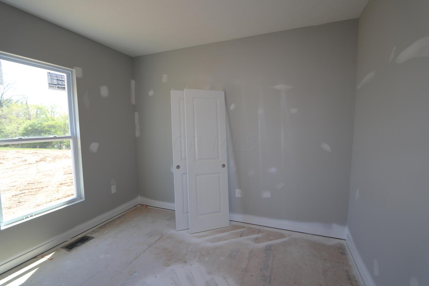 3143 McKinney Road Grove City, OH 43123 - Photo 4 of 14 Interior