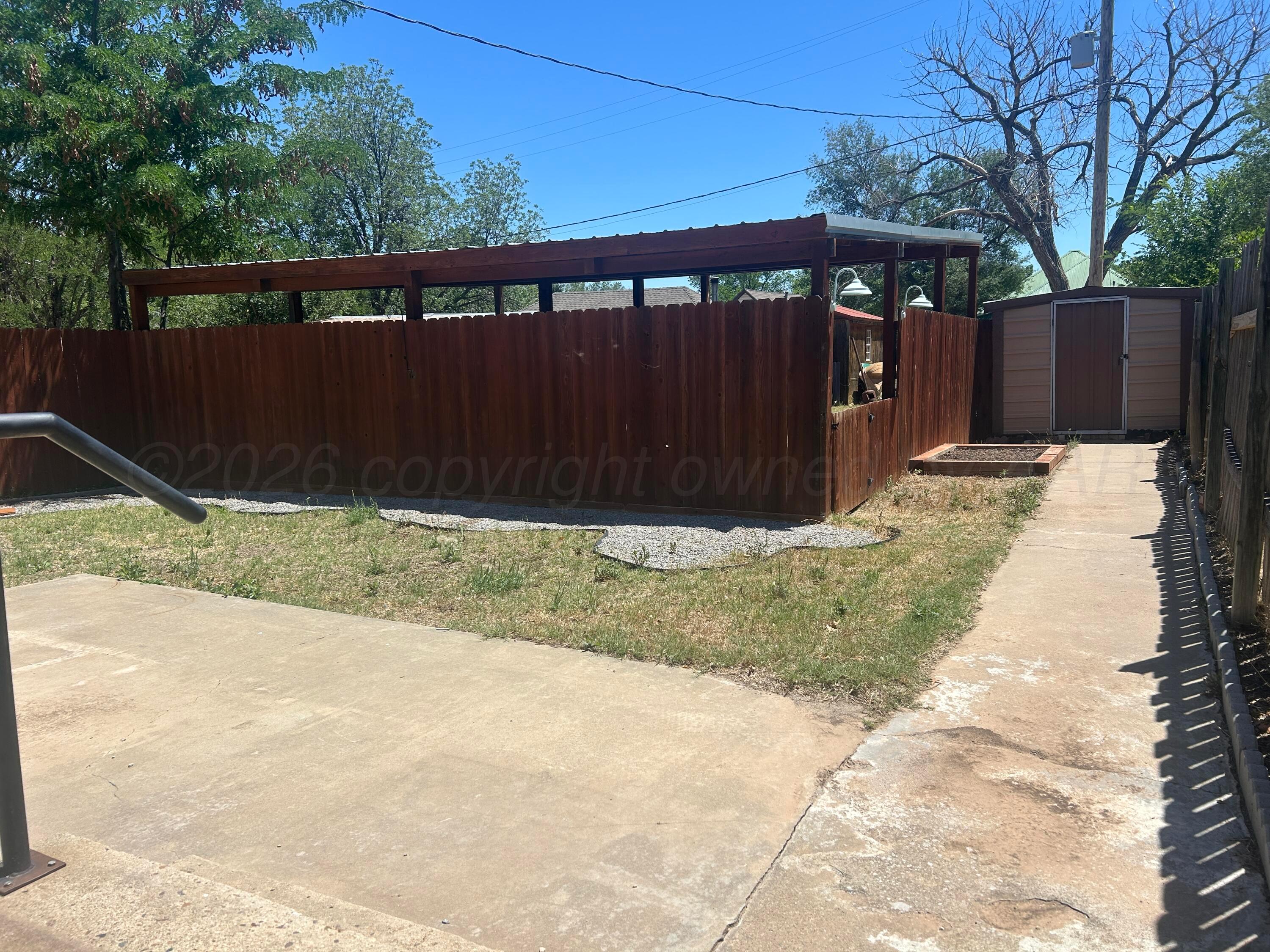 709 South 6th Street Canadian, TX 79014 - Photo 23 of 25 IMG_6964