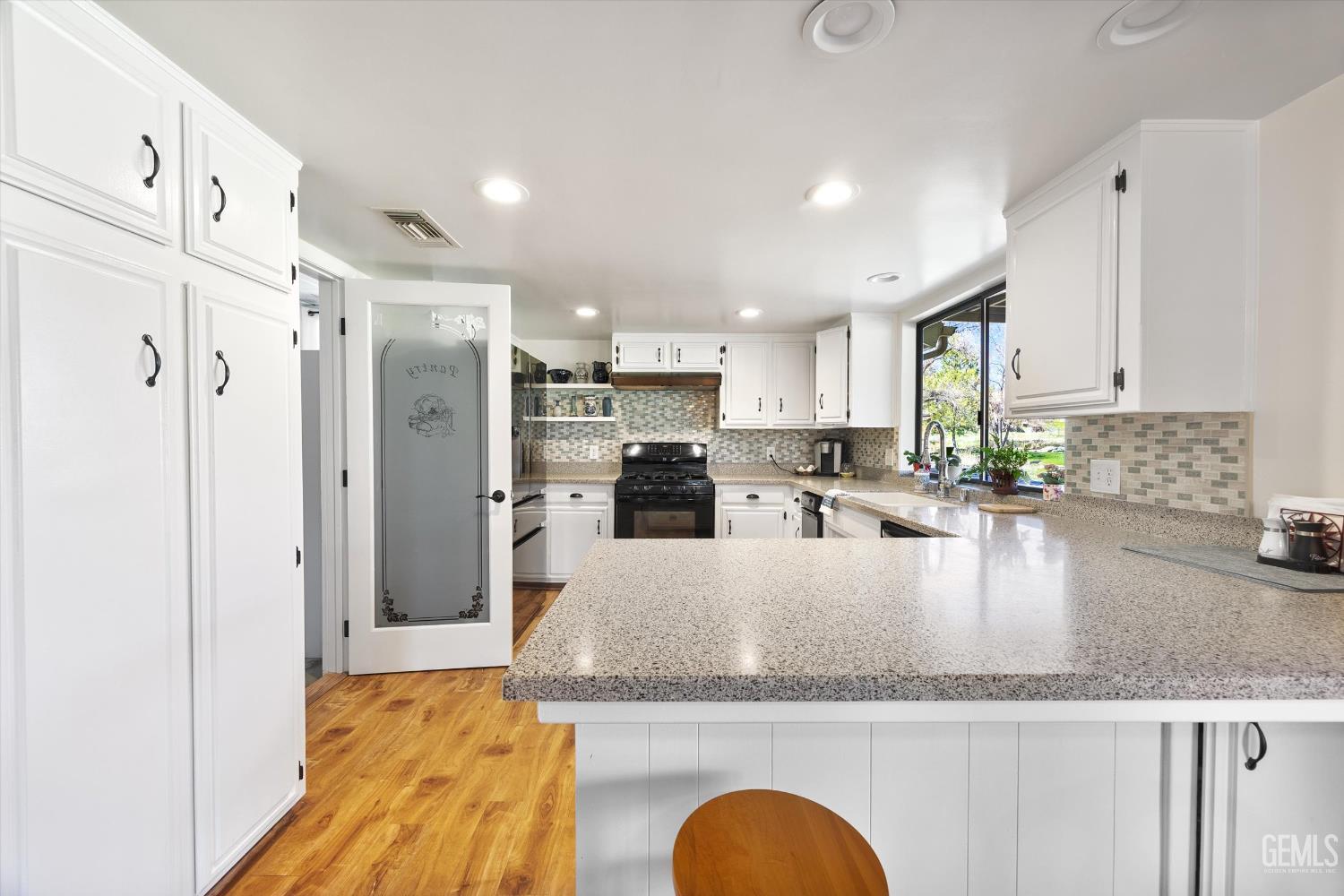 Undisclosed Address Tehachapi, CA 93561 - Photo 16 of 48