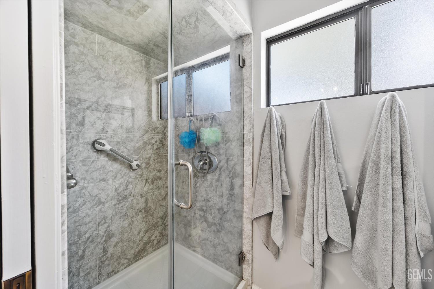 Undisclosed Address Tehachapi, CA 93561 - Photo 27 of 48